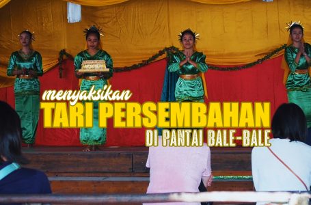 MENYAKSIKAN TARI PERSEMBAHAN DI PANTAI BALE BALE | BEPLUS STORY